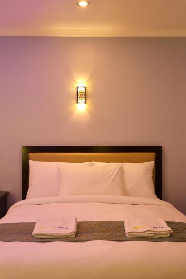 Maison Hotel Cauayan City  Exteriér fotografie